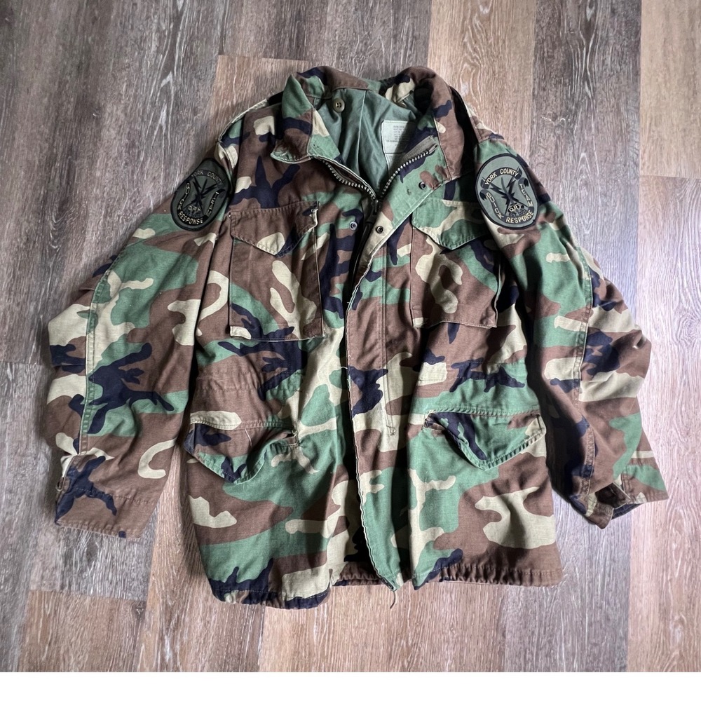 Golden Mfg. Co. Field Coat Mens Medium Green Woodland Camo Military M-65 Jacket